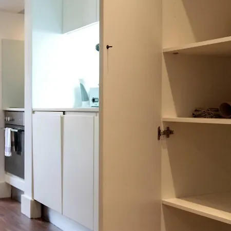 Apartment Beautiful With Terrace In Principe Real Lisbon